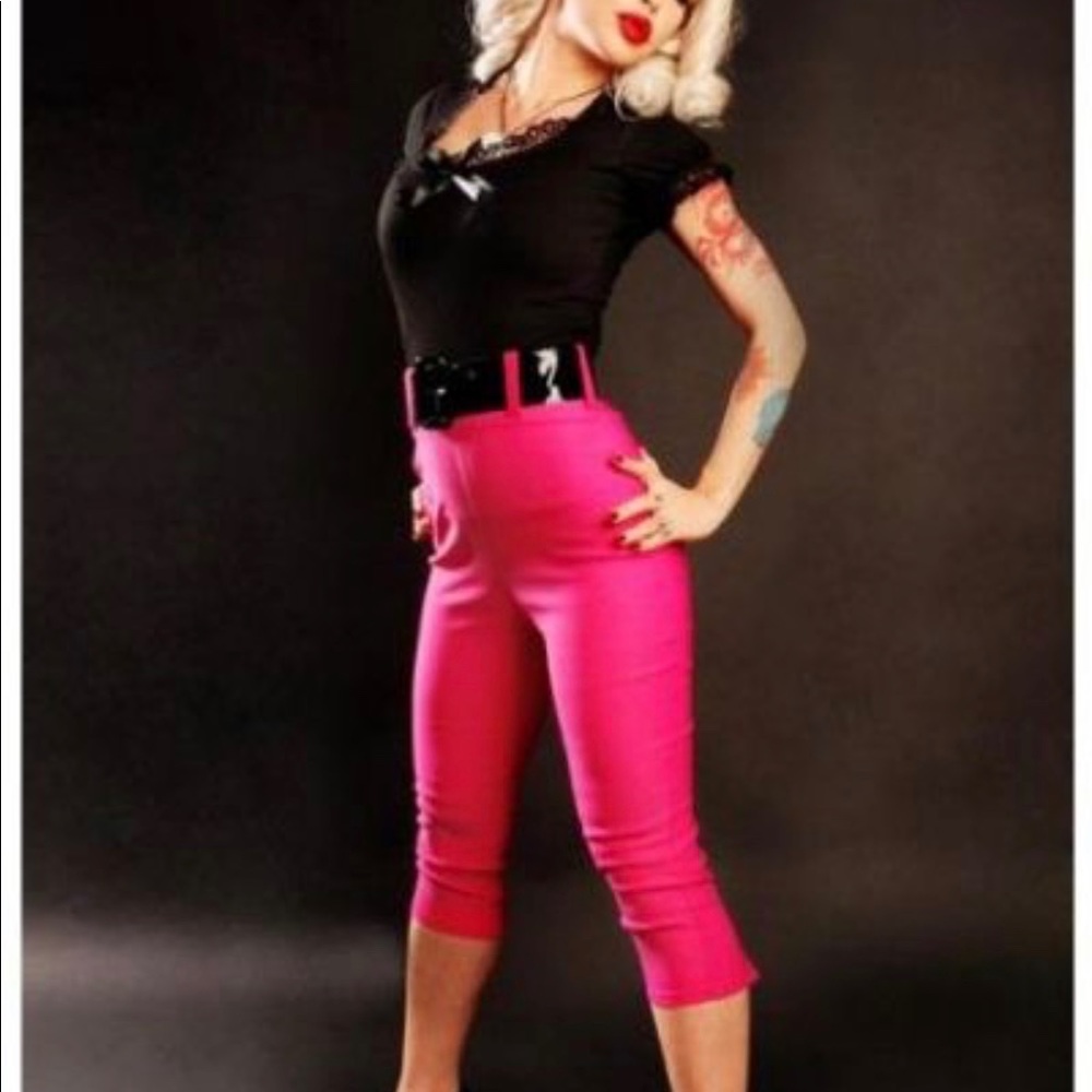 Hot pink deadly dames capris 3x